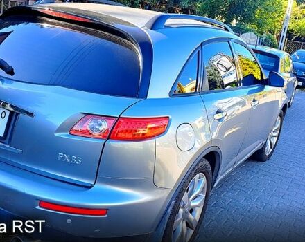 Серый Инфинити FX 35, объемом двигателя 3.5 л и пробегом 212 тыс. км за 5000 $, фото 2 на Automoto.ua