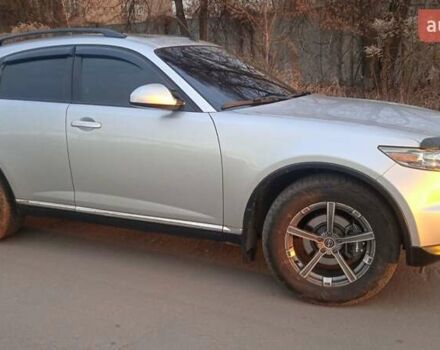 Серый Инфинити FX 35, объемом двигателя 3.5 л и пробегом 280 тыс. км за 8000 $, фото 2 на Automoto.ua