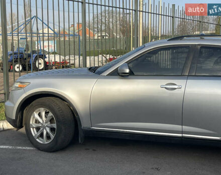 Серый Инфинити FX 35, объемом двигателя 3.5 л и пробегом 179 тыс. км за 9300 $, фото 2 на Automoto.ua