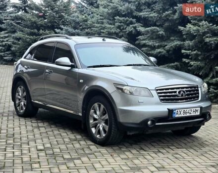 Серый Инфинити FX 35, объемом двигателя 3.5 л и пробегом 168 тыс. км за 8900 $, фото 10 на Automoto.ua