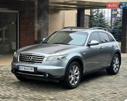 Серый Инфинити FX 35, объемом двигателя 3.5 л и пробегом 168 тыс. км за 8900 $, фото 1 на Automoto.ua