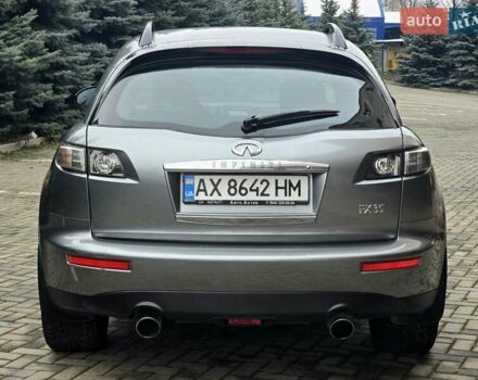 Серый Инфинити FX 35, объемом двигателя 3.5 л и пробегом 168 тыс. км за 8900 $, фото 6 на Automoto.ua