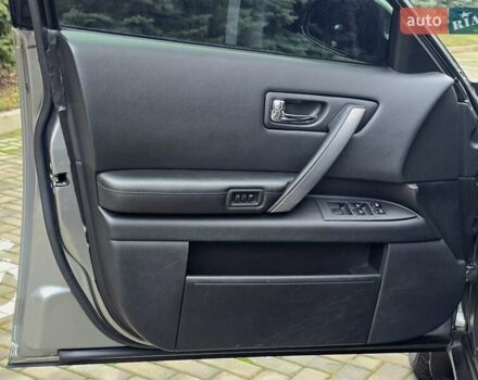 Серый Инфинити FX 35, объемом двигателя 3.5 л и пробегом 168 тыс. км за 8900 $, фото 12 на Automoto.ua