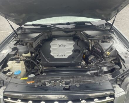 Серый Инфинити FX 35, объемом двигателя 3.5 л и пробегом 209 тыс. км за 7800 $, фото 18 на Automoto.ua