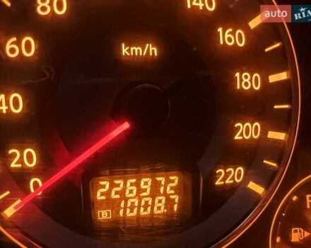 Сірий Інфініті FX 35, об'ємом двигуна 3.5 л та пробігом 226 тис. км за 8600 $, фото 5 на Automoto.ua