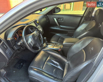 Серый Инфинити FX 35, объемом двигателя 3.5 л и пробегом 280 тыс. км за 7700 $, фото 4 на Automoto.ua