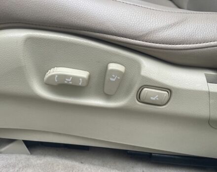 Серый Инфинити FX 35, объемом двигателя 3.5 л и пробегом 209 тыс. км за 7800 $, фото 22 на Automoto.ua