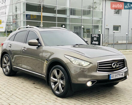 Серый Инфинити FX 35, объемом двигателя 3.5 л и пробегом 257 тыс. км за 11999 $, фото 11 на Automoto.ua
