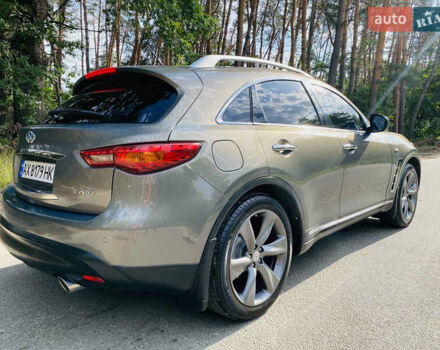 Серый Инфинити FX 35, объемом двигателя 3.5 л и пробегом 255 тыс. км за 11900 $, фото 16 на Automoto.ua