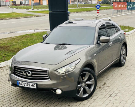 Серый Инфинити FX 35, объемом двигателя 3.5 л и пробегом 257 тыс. км за 11999 $, фото 24 на Automoto.ua
