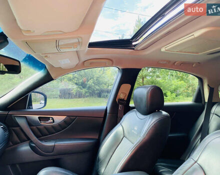 Серый Инфинити FX 35, объемом двигателя 3.5 л и пробегом 255 тыс. км за 11900 $, фото 36 на Automoto.ua