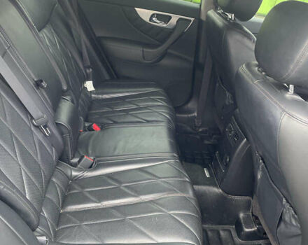 Серый Инфинити FX 35, объемом двигателя 3.5 л и пробегом 181 тыс. км за 14700 $, фото 7 на Automoto.ua