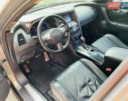 Серый Инфинити FX 35, объемом двигателя 3.5 л и пробегом 255 тыс. км за 11900 $, фото 35 на Automoto.ua