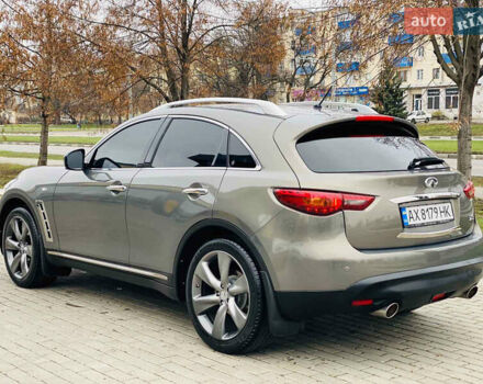 Серый Инфинити FX 35, объемом двигателя 3.5 л и пробегом 257 тыс. км за 11999 $, фото 1 на Automoto.ua