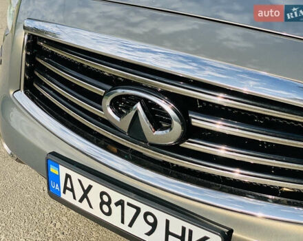 Серый Инфинити FX 35, объемом двигателя 3.5 л и пробегом 255 тыс. км за 11900 $, фото 12 на Automoto.ua