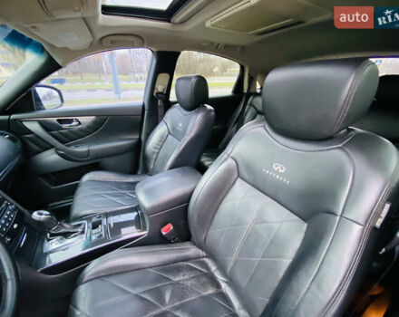 Серый Инфинити FX 35, объемом двигателя 3.5 л и пробегом 257 тыс. км за 11999 $, фото 6 на Automoto.ua