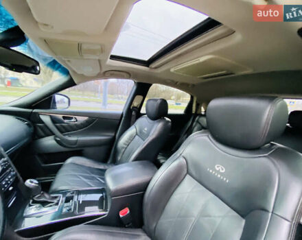 Серый Инфинити FX 35, объемом двигателя 3.5 л и пробегом 257 тыс. км за 11999 $, фото 36 на Automoto.ua