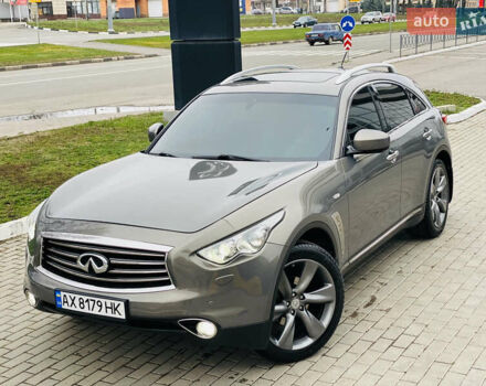 Серый Инфинити FX 35, объемом двигателя 3.5 л и пробегом 257 тыс. км за 11999 $, фото 3 на Automoto.ua