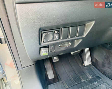 Серый Инфинити FX 35, объемом двигателя 3.5 л и пробегом 255 тыс. км за 11900 $, фото 43 на Automoto.ua