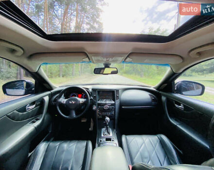 Серый Инфинити FX 35, объемом двигателя 3.5 л и пробегом 255 тыс. км за 11900 $, фото 25 на Automoto.ua