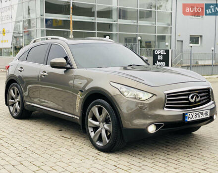 Серый Инфинити FX 35, объемом двигателя 3.5 л и пробегом 257 тыс. км за 11999 $, фото 12 на Automoto.ua