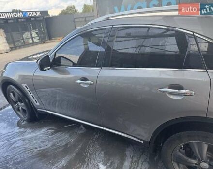 Сірий Інфініті FX 35, об'ємом двигуна 3.5 л та пробігом 250 тис. км за 13000 $, фото 2 на Automoto.ua