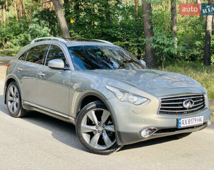 Серый Инфинити FX 35, объемом двигателя 3.5 л и пробегом 255 тыс. км за 11900 $, фото 11 на Automoto.ua