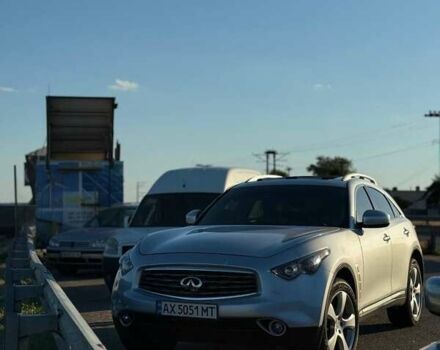 Сірий Інфініті FX 35, об'ємом двигуна 3.5 л та пробігом 157 тис. км за 13500 $, фото 2 на Automoto.ua