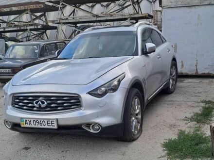 Сірий Інфініті FX 35, об'ємом двигуна 3.5 л та пробігом 160 тис. км за 9500 $, фото 1 на Automoto.ua