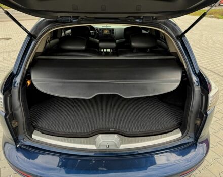 Инфинити FX 35 2005 в Черновцах на Automoto.ua Синий Инфинити FX 35, объемом двигателя 3.5 л и пробегом 193 тыс. км за 3999 $, фото 21 на Automoto.ua