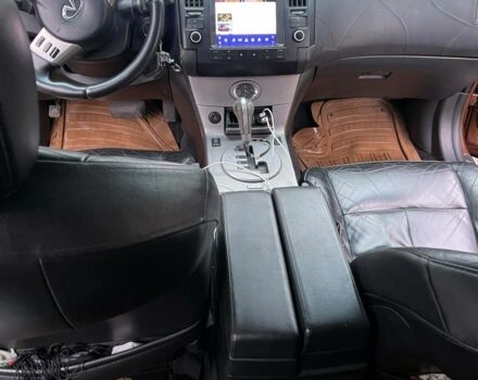 Помаранчевий Інфініті FX 35, об'ємом двигуна 0 л та пробігом 367 тис. км за 8000 $, фото 6 на Automoto.ua