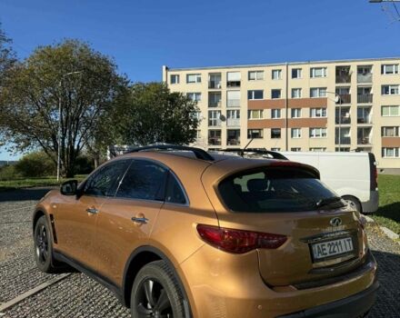 Инфинити FX 35 2008 в Днепре (Днепропетровске) на Automoto.ua Оранжевый Инфинити FX 35, объемом двигателя 3.5 л и пробегом 235 тыс. км за 12999 $, фото 2 на Automoto.ua