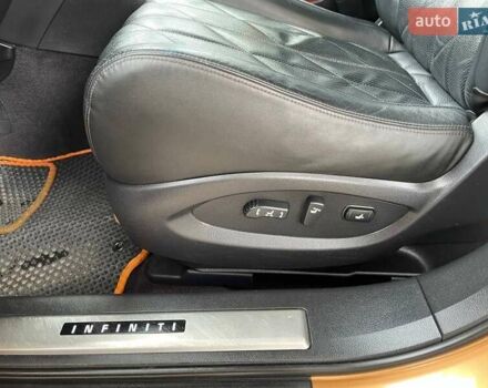 Оранжевый Инфинити FX 35, объемом двигателя 3.5 л и пробегом 150 тыс. км за 11400 $, фото 1 на Automoto.ua