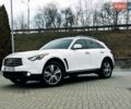 Білий Інфініті FX 37, об'ємом двигуна 3.7 л та пробігом 105 тис. км за 14800 $, фото 1 на Automoto.ua