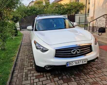Белый Инфинити FX 37, объемом двигателя 3.7 л и пробегом 183 тыс. км за 16400 $, фото 8 на Automoto.ua