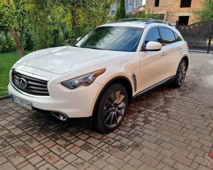 Белый Инфинити FX 37, объемом двигателя 3.7 л и пробегом 183 тыс. км за 16400 $, фото 12 на Automoto.ua