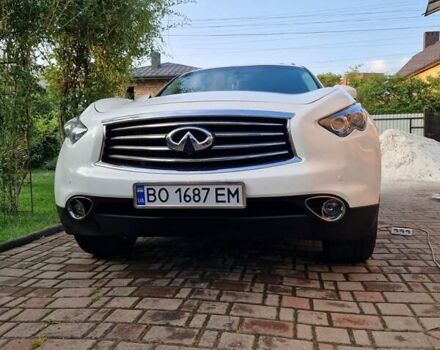 Белый Инфинити FX 37, объемом двигателя 3.7 л и пробегом 183 тыс. км за 16400 $, фото 14 на Automoto.ua