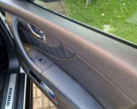 Белый Инфинити FX 37, объемом двигателя 3.7 л и пробегом 183 тыс. км за 16400 $, фото 32 на Automoto.ua