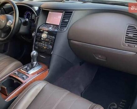 Белый Инфинити FX 37, объемом двигателя 3.7 л и пробегом 160 тыс. км за 14900 $, фото 15 на Automoto.ua