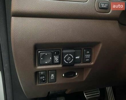 Белый Инфинити FX 37, объемом двигателя 3.7 л и пробегом 160 тыс. км за 14900 $, фото 17 на Automoto.ua