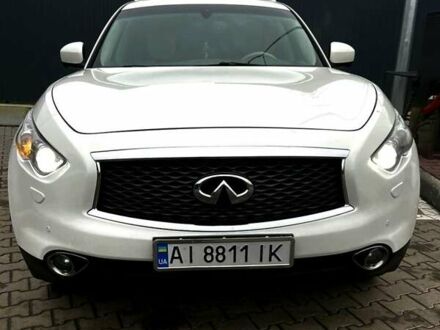 Білий Інфініті FX 37, об'ємом двигуна 3.7 л та пробігом 210 тис. км за 14000 $, фото 1 на Automoto.ua