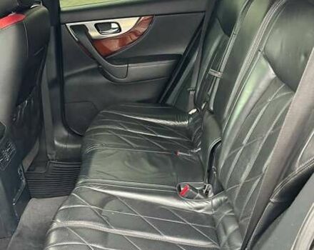 Чорний Інфініті FX 37, об'ємом двигуна 3.7 л та пробігом 321 тис. км за 13000 $, фото 25 на Automoto.ua