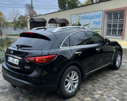 Черный Инфинити FX 37, объемом двигателя 3.7 л и пробегом 190 тыс. км за 13500 $, фото 4 на Automoto.ua