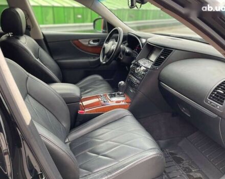 Чорний Інфініті FX 37, об'ємом двигуна 3.7 л та пробігом 201 тис. км за 14700 $, фото 28 на Automoto.ua