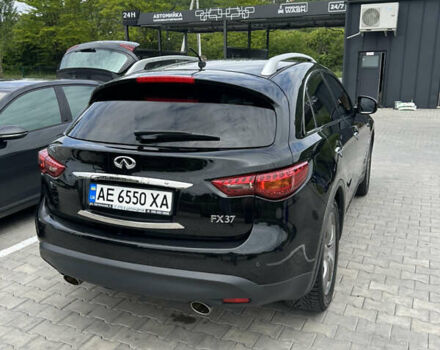 Черный Инфинити FX 37, объемом двигателя 3.7 л и пробегом 145 тыс. км за 18000 $, фото 13 на Automoto.ua