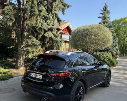 Инфинити FX 37 2011 в Полтаве на Automoto.ua Черный Инфинити FX 37, объемом двигателя 3.7 л и пробегом 165 тыс. км за 15900 $, фото 22 на Automoto.ua