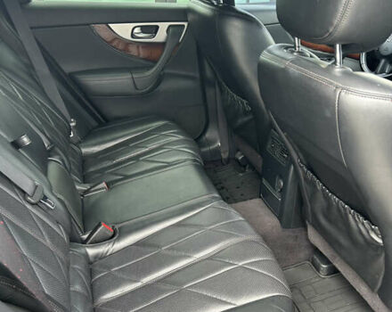 Черный Инфинити FX 37, объемом двигателя 3.7 л и пробегом 145 тыс. км за 18000 $, фото 37 на Automoto.ua