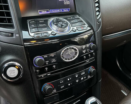 Черный Инфинити FX 37, объемом двигателя 3.7 л и пробегом 190 тыс. км за 16800 $, фото 25 на Automoto.ua