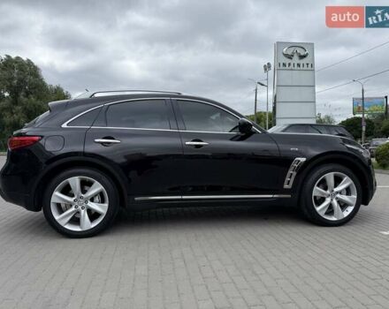 Черный Инфинити FX 37, объемом двигателя 3.7 л и пробегом 145 тыс. км за 20000 $, фото 6 на Automoto.ua