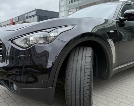 Черный Инфинити FX 37, объемом двигателя 3.7 л и пробегом 145 тыс. км за 20000 $, фото 19 на Automoto.ua